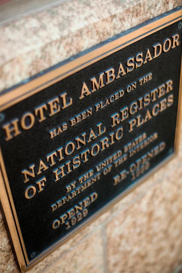 Ambassador Hotel Tulsa, Autograph Collection Exterior foto